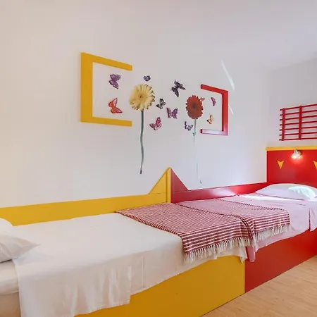 Casa Roza By Guide Willa Pomer