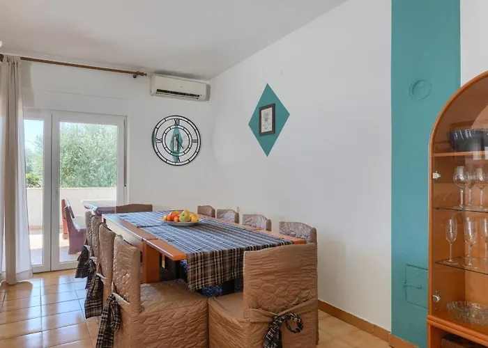 Villa Casa Roza By Guide Pomer