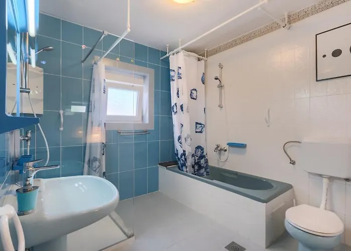 Villa Casa Roza By Guide Pomer