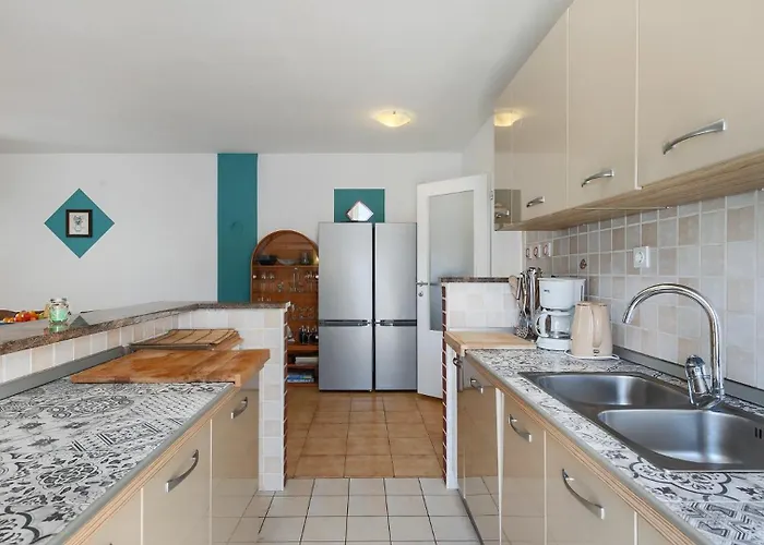 Casa Roza By Guide Pomer